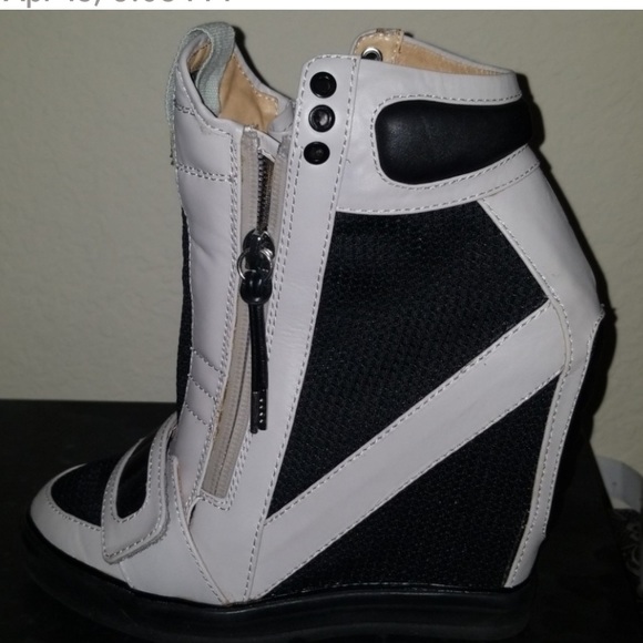 L.A.M.B. Shoes - EUC L.A.M.B Nala Leather High Wedge by Gwen Stefani in Grey\Black Sz 7.5